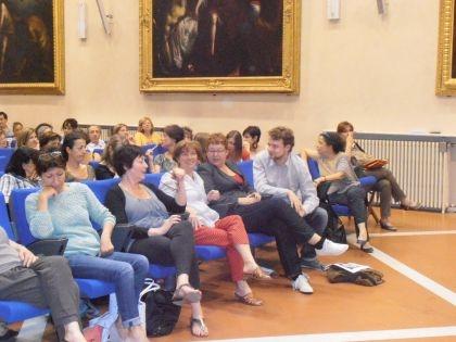 Konferenz zur Vorstellung des neuen Lehrfilms für Krippenerzieher in Florenz